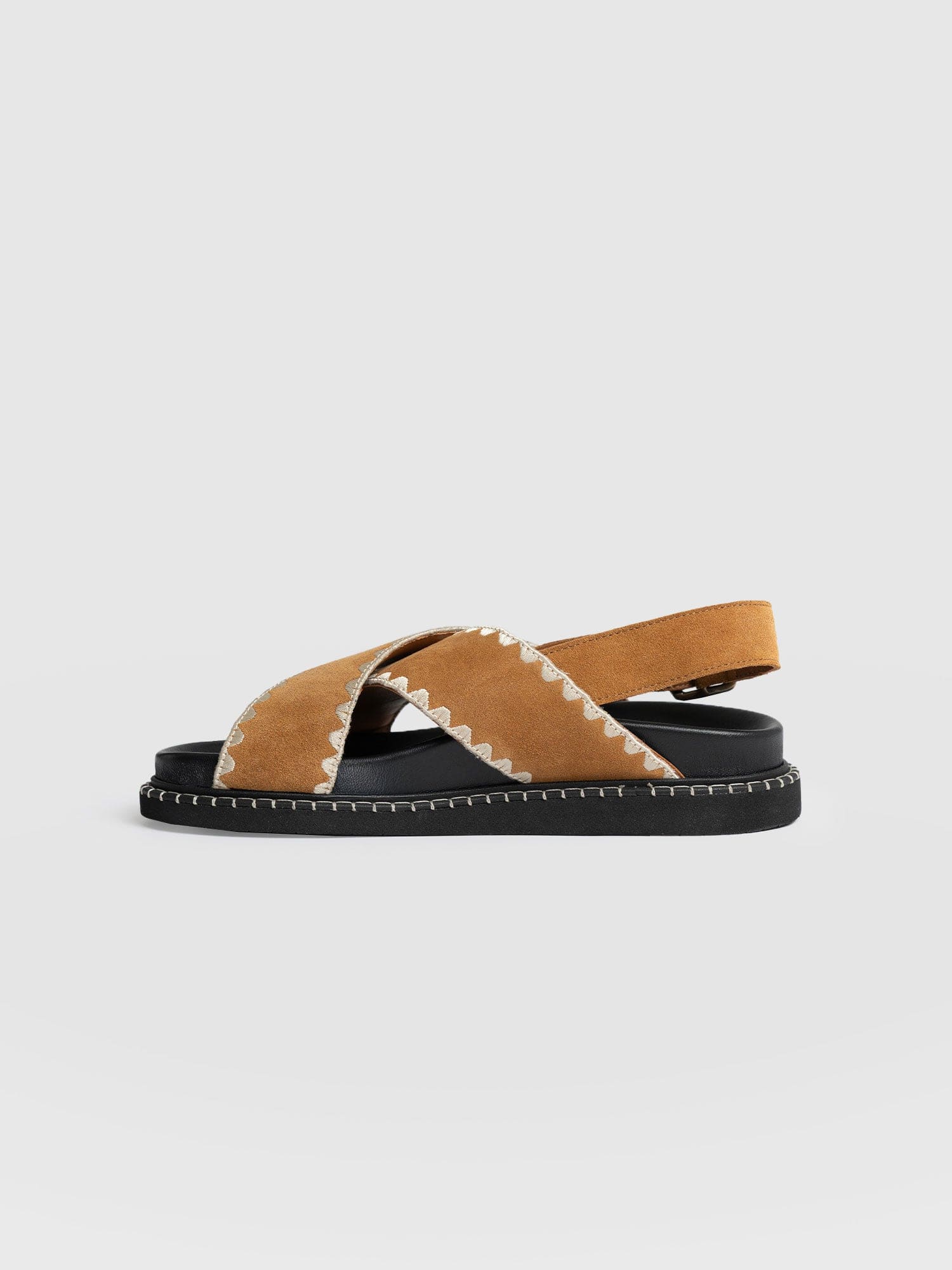 Bonnie Cross Over Sandals - Tan - Women's Shoes | Saint + Sofia® EU